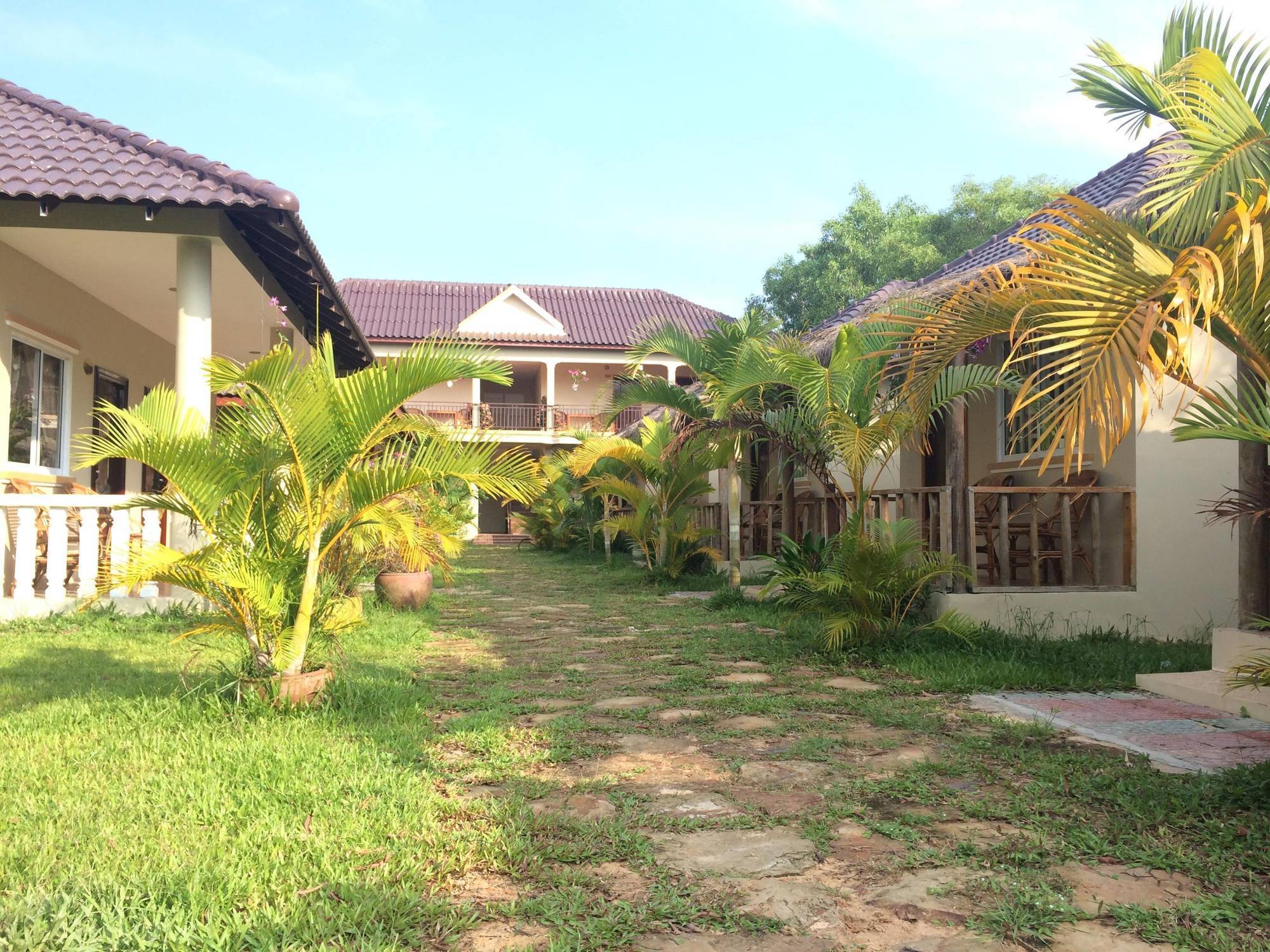 The Moonflower Bungalow Hotel Sihanoukville Exterior foto